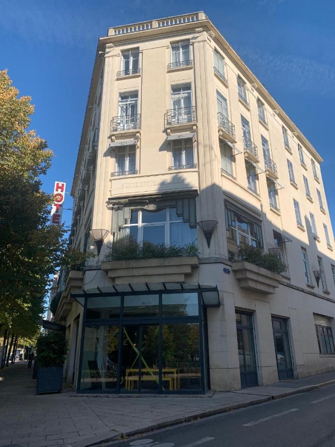 Hotel L'Univers Реймс Экстерьер фото