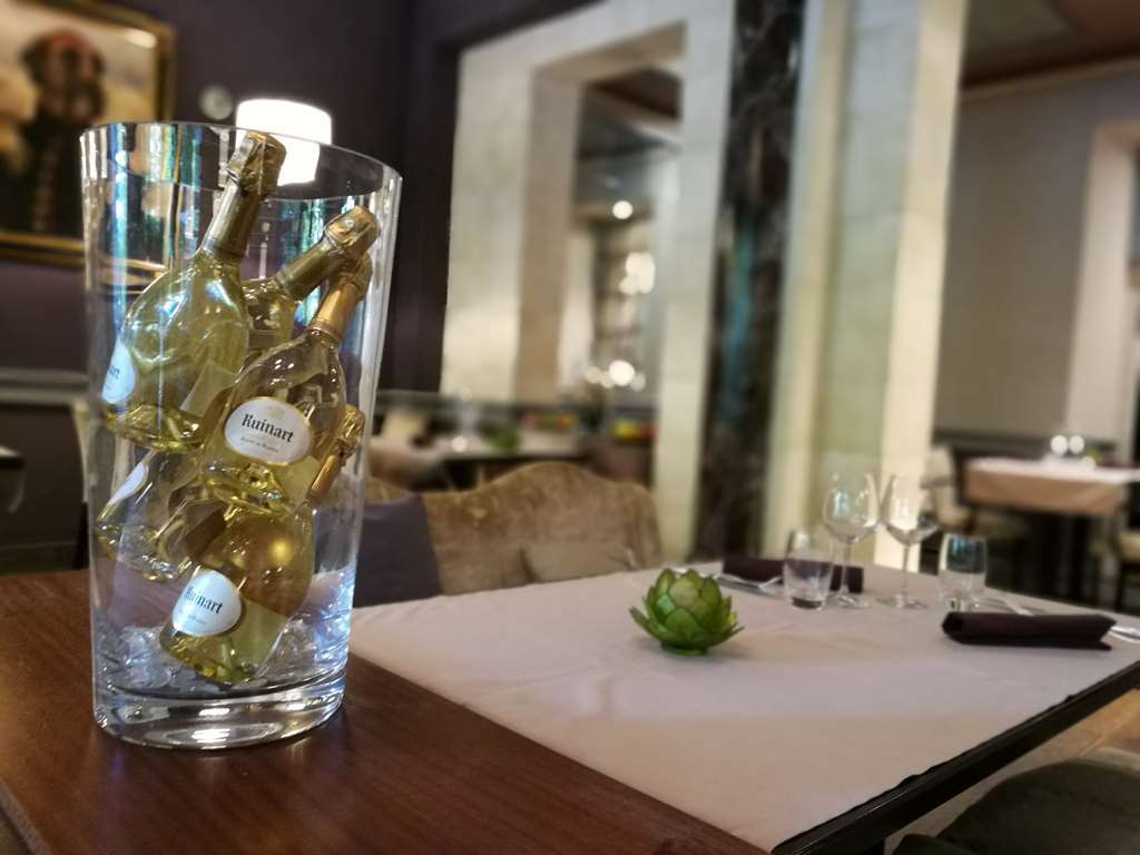 Hotel L'Univers Реймс Ресторан фото